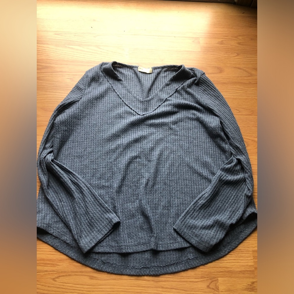 Altar'd State Women's Ribbed V-Neck Sweater — Slate Gray